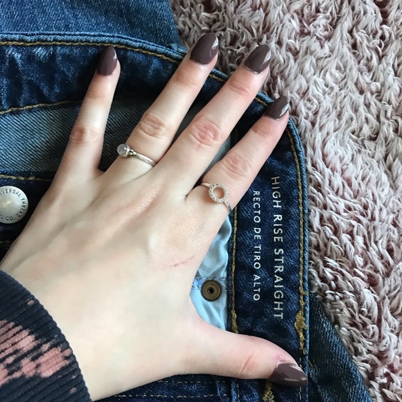 Universal thread mom jeans - Picture 2 of 3